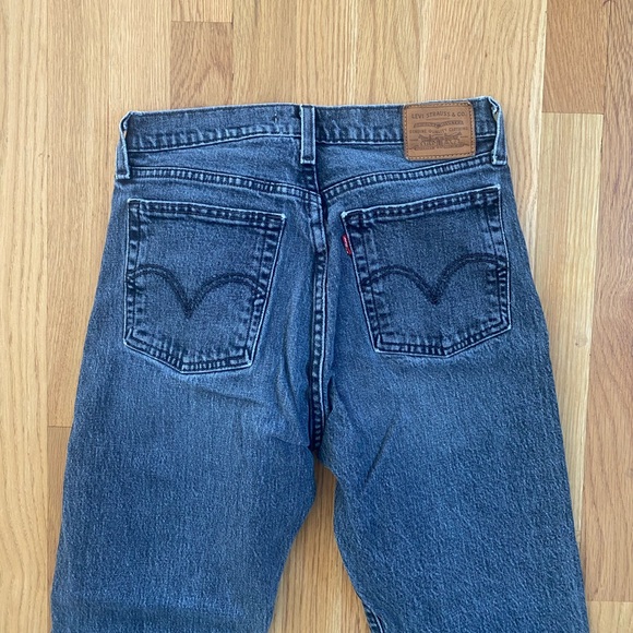 Levi’s Black Wedgie Straight Leg Jeans - Picture 2 of 6